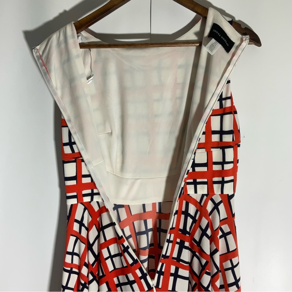 Donna Morgan Summer White Orange Black Stripe Sleeveless Fit & Flare Dress Sz 2. - Picture 10 of 13